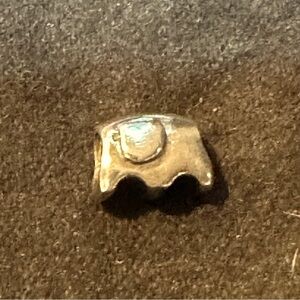 AUTHENTIC RARE Vintage Pandora Sterling Silver Sideways Elephant Charm